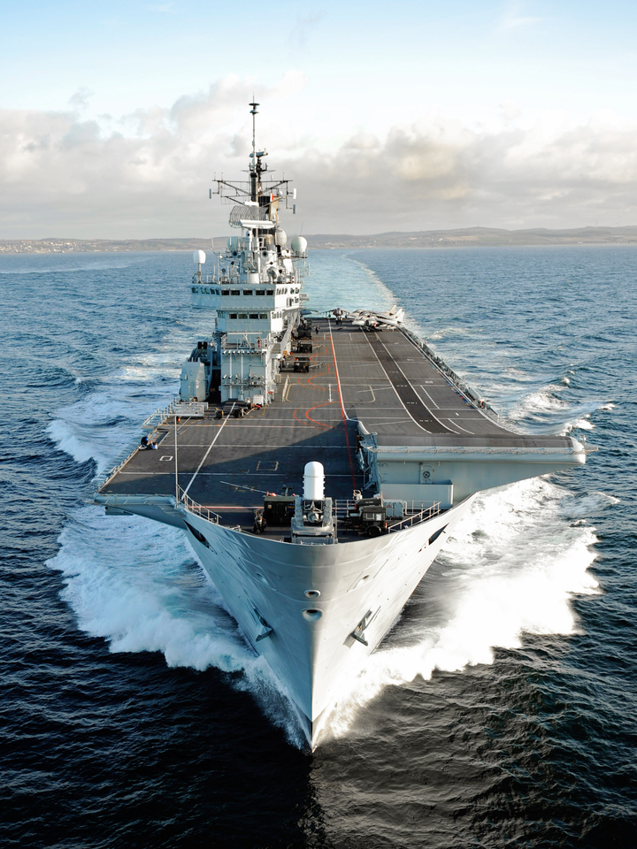 HMS Ark Royal (R07) Royal Navy Invincible Class Aircraft Carrier Underway Bow View Photo Print Wall Art Decor Posters, Prints, & Visual Artwork Hampshire Prints 6 x 4 No Frame No