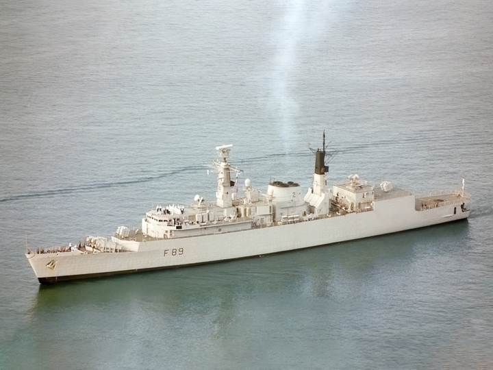 HMS Battleaxe (F89) Royal Navy Type 22 Frigate High Port side View Photo Print Wall Art Decor Posters, Prints, & Visual Artwork Hampshire Prints 6 x 4 No Frame No