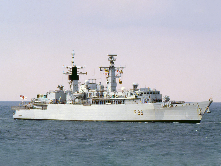 HMS Beaver (F93) Royal Navy Type 22 Frigate Entering Harbour Photo Print Wall Art Decor Posters, Prints, & Visual Artwork Hampshire Prints 6 x 4 No Frame No
