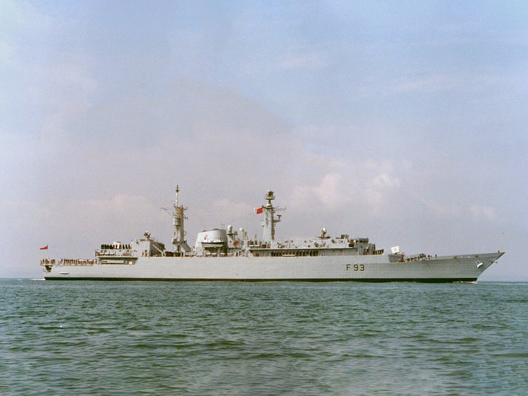 HMS Beaver (F93) Royal Navy Type 22 Frigate Starboard Beam View Photo Print Wall Art Decor Posters, Prints, & Visual Artwork Hampshire Prints 6 x 4 No Frame No