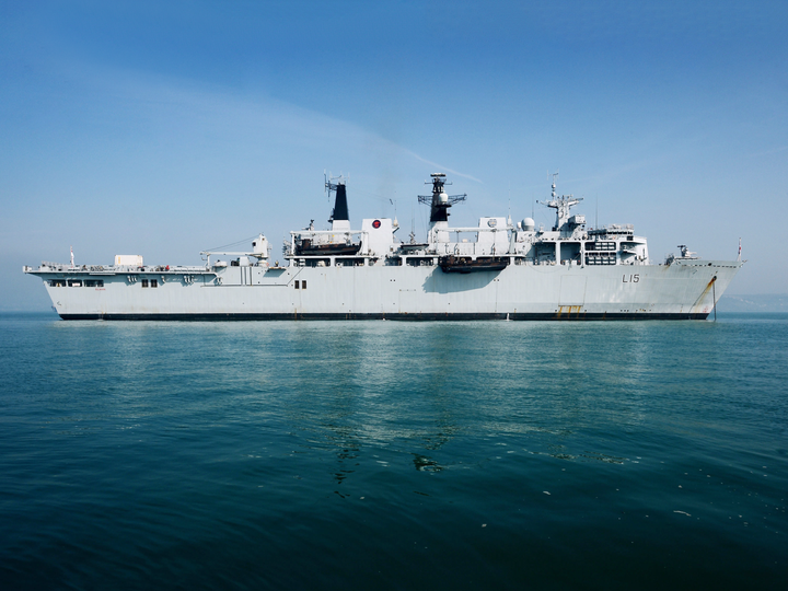 HMS Bulwark (L15) Royal Navy Albion Class Amphibious Ship Starboard Beam View Photo Print Wall Art Decor Posters, Prints, & Visual Artwork Hampshire Prints 6 x 4 No Frame No