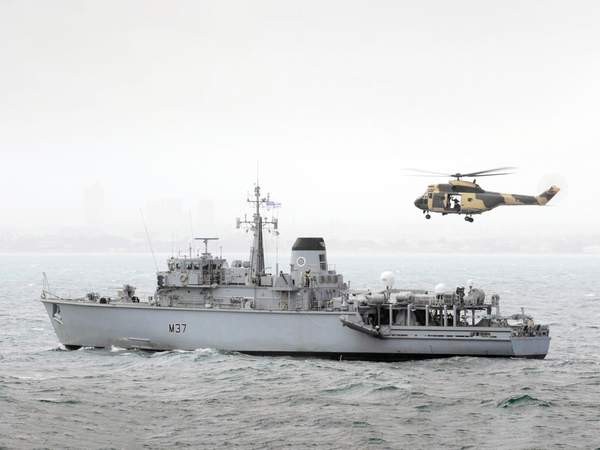 HMS Chiddingfold M37 Hunt Class Minehunter 2 November 2009 With Helicopter