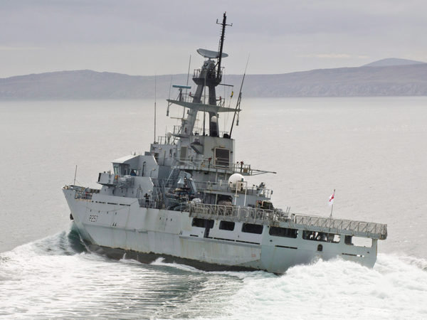 HMS Clyde P257 River Class Patrol Vessel 5 February 2014 Hard Turn