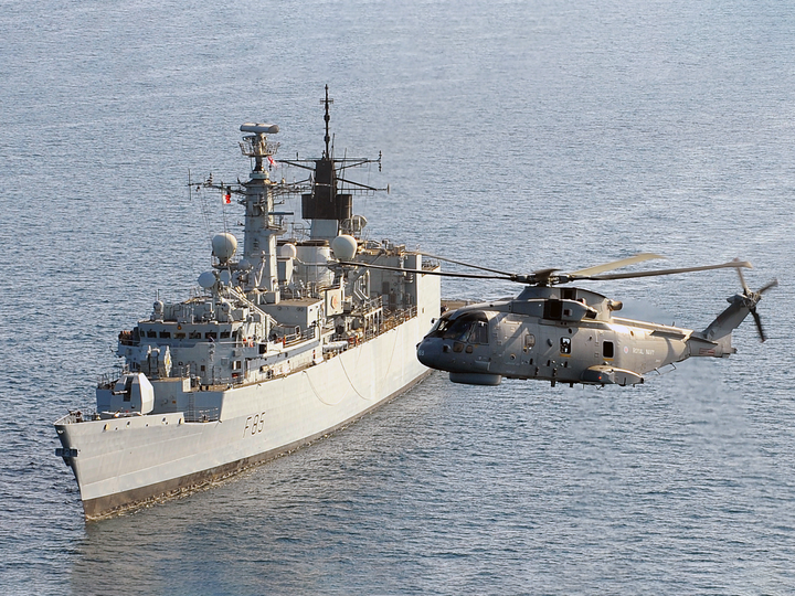 HMS Cumberland (F85) Royal Navy Type 22 Frigate With Merlin Helicopter Photo Print Wall Art Decor Posters, Prints, & Visual Artwork Hampshire Prints 6 x 4 No Frame No