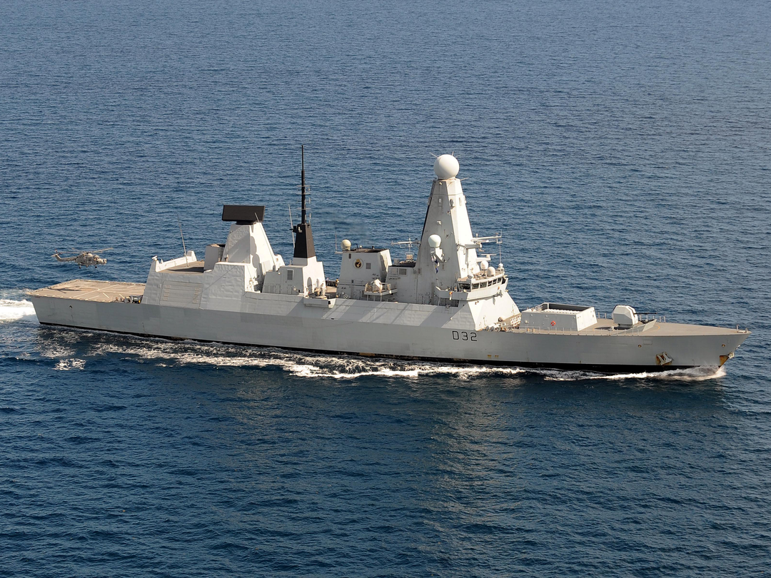 HMS Daring (D32) Royal Navy Type 45 Destroyer High Starboard Beam View Photo Print Wall Art Decor Posters, Prints, & Visual Artwork Hampshire Prints 6 x 4 No Frame No