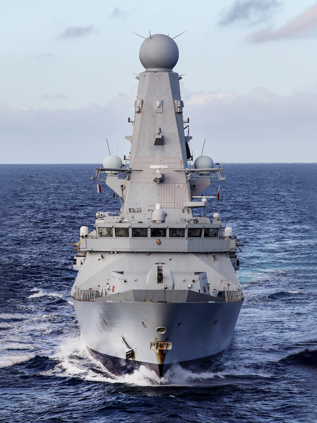 HMS Defender (D36) Royal Navy Type 45 Destroyer Underway Bow View Photo Print Wall Art Decor Posters, Prints, & Visual Artwork Hampshire Prints 6 x 4 No Frame No
