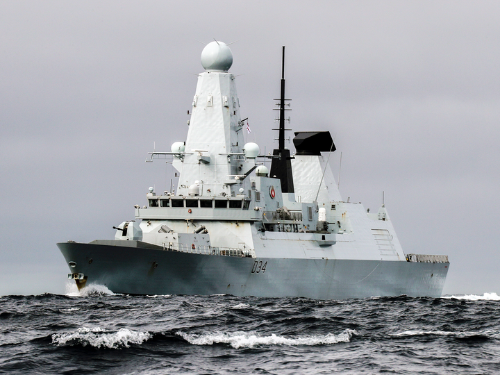 HMS Diamond (D34) Royal Navy Type 45 Destroyer Low Port Bow View Photo Print Wall Art Decor Posters, Prints, & Visual Artwork Hampshire Prints 6 x 4 No Frame No