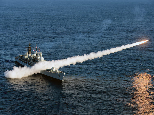 HMS Edinburgh D97 Type 42 Destroyer 13 April 2012 Firing Sea Dart