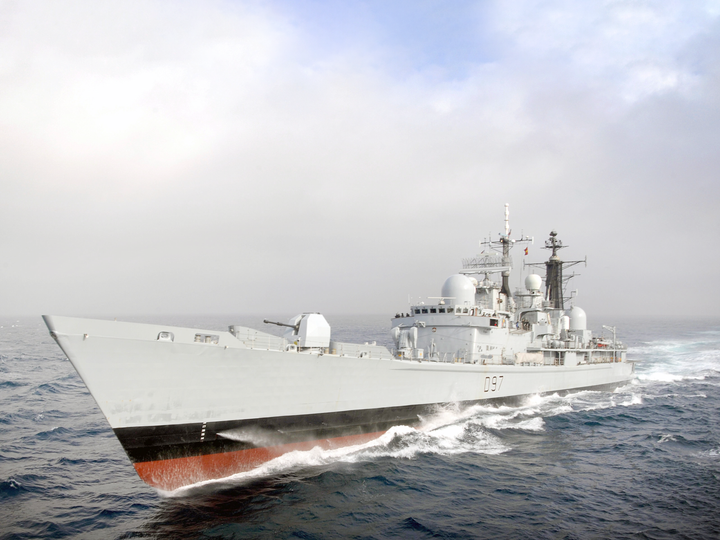 HMS Edinburgh (D97) Royal Navy Type 42 Destroyer At Speed Photo Print Wall Art Decor Posters, Prints, & Visual Artwork Hampshire Prints 6 x 4 No Frame No