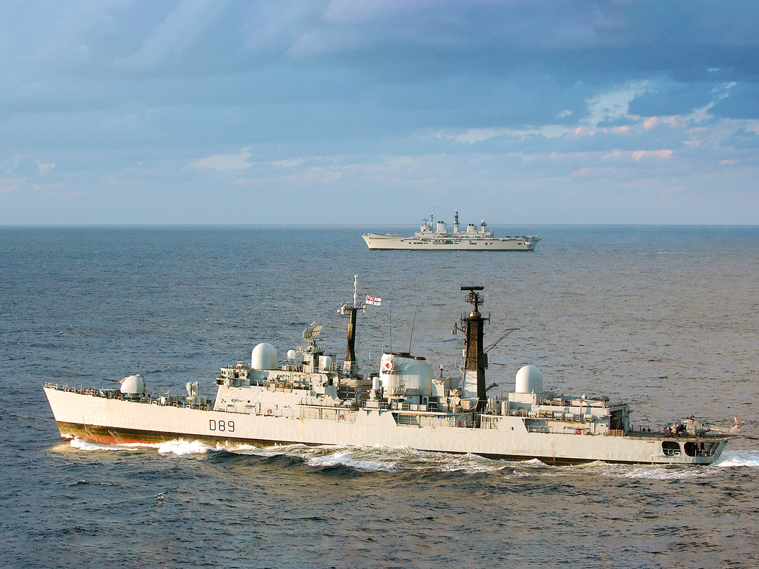 HMS Exeter (D89) Royal Navy Type 42 Destroyer Underway Photo Print Wall Art Decor - Posters, Prints, & Visual Artwork - by Hampshire Prints (image 1 of 9)