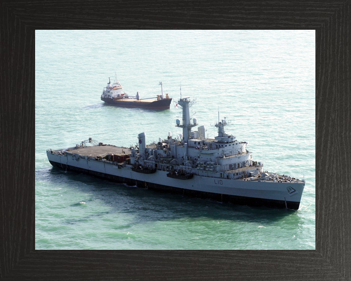 HMS Fearless (L10) Royal Navy Fearless Class Landing Platform Dock High Starboard View Photo Print Wall Art Decor - Posters, Prints, & Visual Artwork - by Hampshire Prints (image 3 of 9)