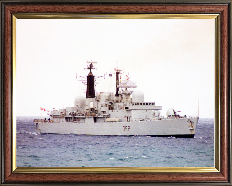 HMS Glasgow (D88) Royal Navy Type 42 Destroyer Low Starboard View Photo Print Wall Art Decor - Posters, Prints, & Visual Artwork - by Hampshire Prints (image 9 of 9)