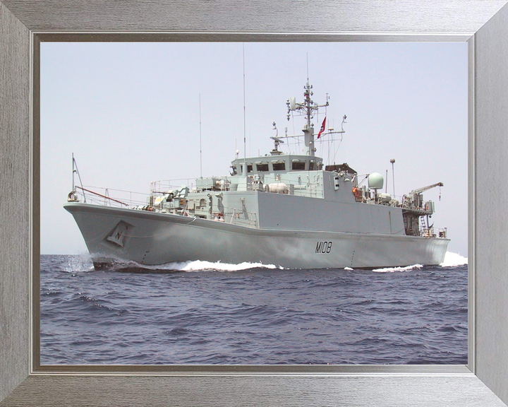 HMS Grimsby (M108) Royal Navy Sandown Class Minehunter Low Port side View Photo Print Wall Art Decor - Posters, Prints, & Visual Artwork - by Hampshire Prints (image 7 of 9)