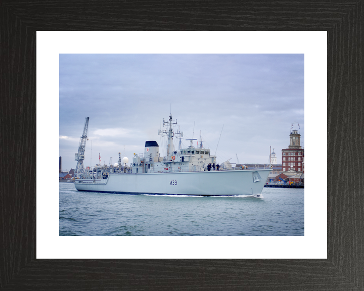 HMS Hurworth (M39) Royal Navy Hunt Class Mine Warfare Vessel Leaving Portsmouth Photo Print Wall Art Decor - Posters, Prints, & Visual Artwork - by Hampshire Prints (image 2 of 9)