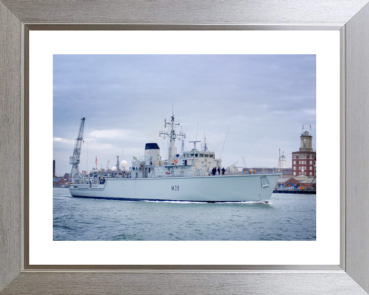HMS Hurworth (M39) Royal Navy Hunt Class Mine Warfare Vessel Leaving Portsmouth Photo Print Wall Art Decor - Posters, Prints, & Visual Artwork - by Hampshire Prints (image 6 of 9)