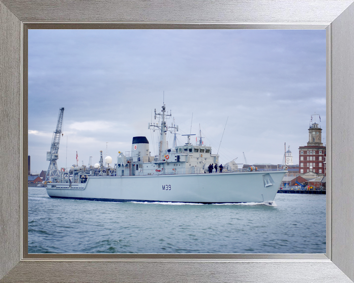 HMS Hurworth (M39) Royal Navy Hunt Class Mine Warfare Vessel Leaving Portsmouth Photo Print Wall Art Decor - Posters, Prints, & Visual Artwork - by Hampshire Prints (image 7 of 9)