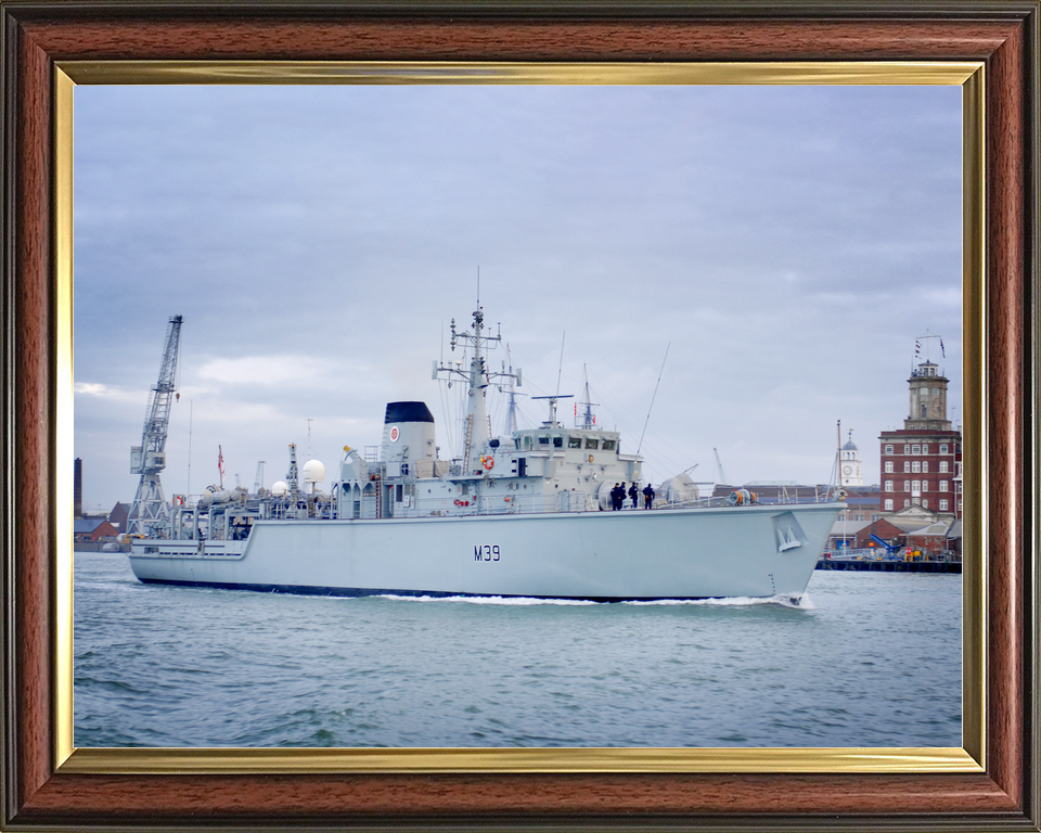 HMS Hurworth (M39) Royal Navy Hunt Class Mine Warfare Vessel Leaving Portsmouth Photo Print Wall Art Decor - Posters, Prints, & Visual Artwork - by Hampshire Prints (image 9 of 9)