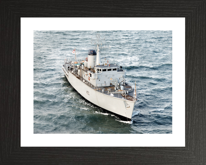 HMS Ledbury M30 Hunt Class Minesweeper 2001 Photo Print - Posters, Prints, & Visual Artwork - by Hampshire Prints (image 2 of 9)