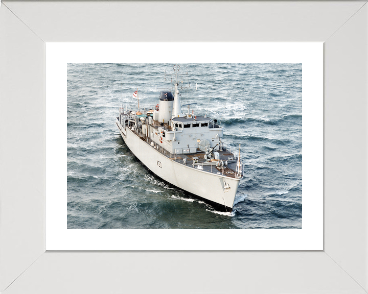 HMS Ledbury M30 Hunt Class Minesweeper 2001 Photo Print - Posters, Prints, & Visual Artwork - by Hampshire Prints (image 4 of 9)