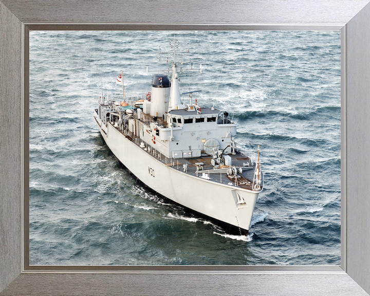 HMS Ledbury M30 Hunt Class Minesweeper 2001 Photo Print - Posters, Prints, & Visual Artwork - by Hampshire Prints (image 7 of 9)