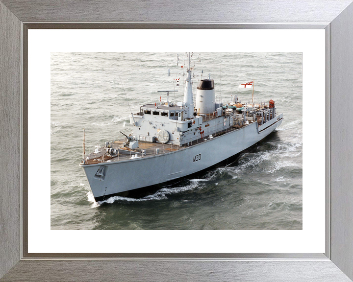 HMS Ledbury M30 Hunt Class Minesweeper 1997 Photo Print - Posters, Prints, & Visual Artwork - by Hampshire Prints (image 6 of 9)