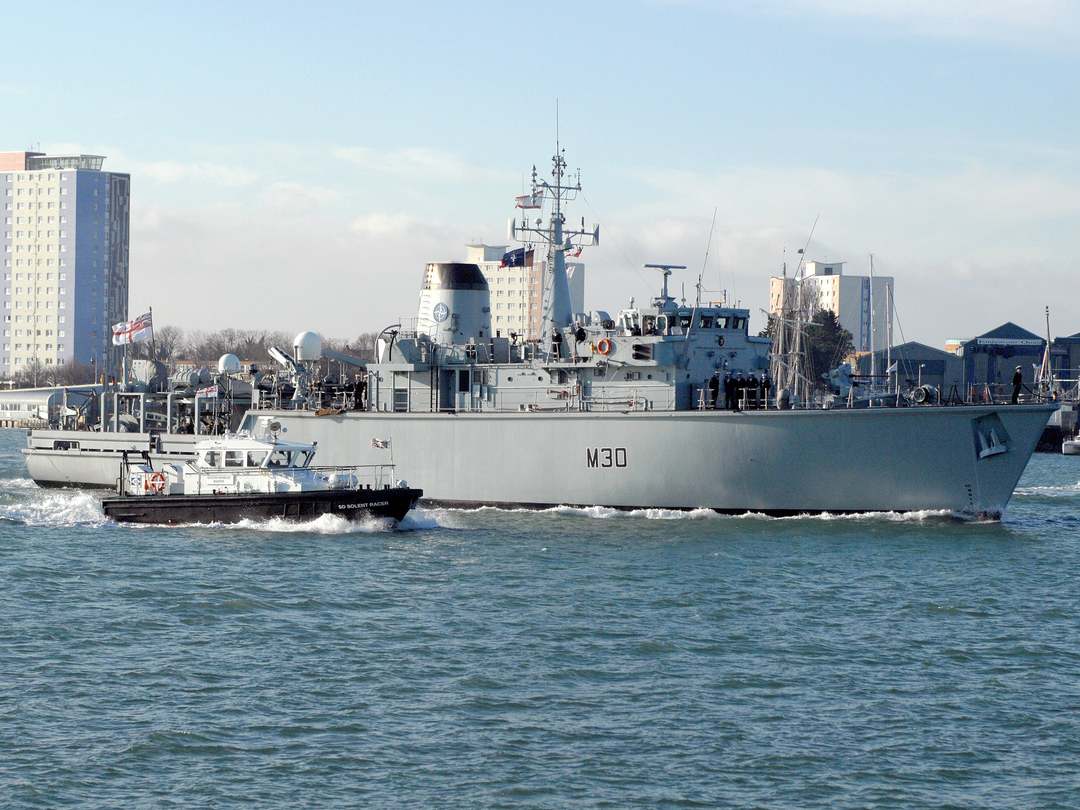 HMS Ledbury M30 Hunt Class Minesweeper 2008 Photo Print - Posters, Prints, & Visual Artwork - by Hampshire Prints (image 1 of 9)