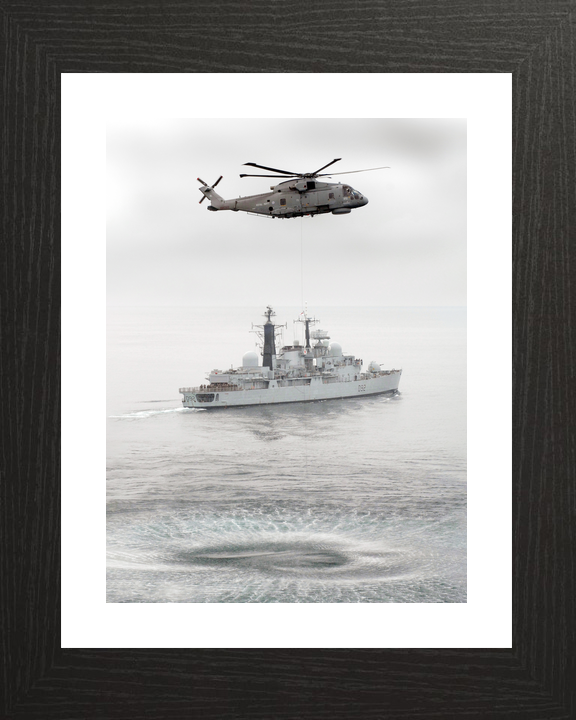 HMS Liverpool D92 Type 42 Destroyer 2007 Photo Print - Posters, Prints, & Visual Artwork - by Hampshire Prints (image 2 of 9)
