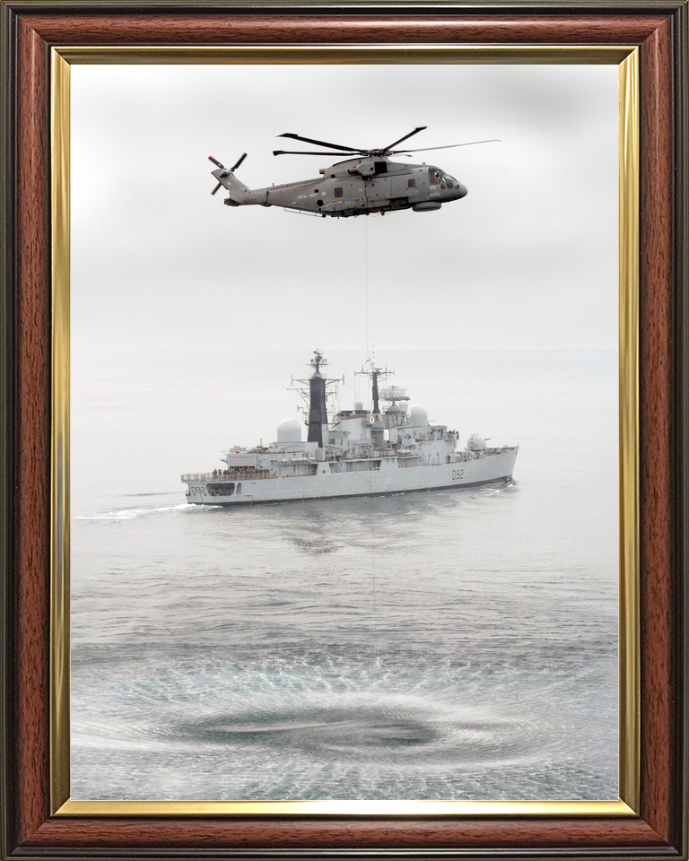 HMS Liverpool D92 Type 42 Destroyer 2007 Photo Print - Posters, Prints, & Visual Artwork - by Hampshire Prints (image 9 of 9)