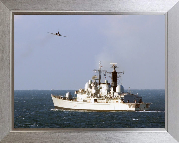 HMS Manchester D95 Type 42 Destroyer Port Quarter View Photo Print - Posters, Prints, & Visual Artwork - by Hampshire Prints (image 7 of 9)