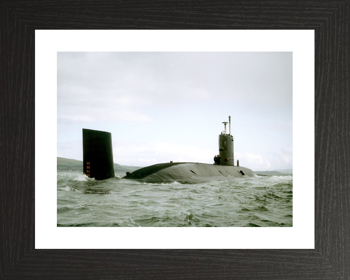 HMS Swiftsure S126 Swiftsure Class Submarine 1991 Clyde