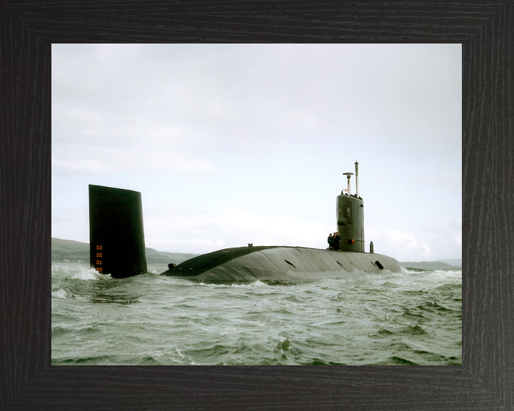 HMS Swiftsure S126 Swiftsure Class Submarine 1991 Clyde