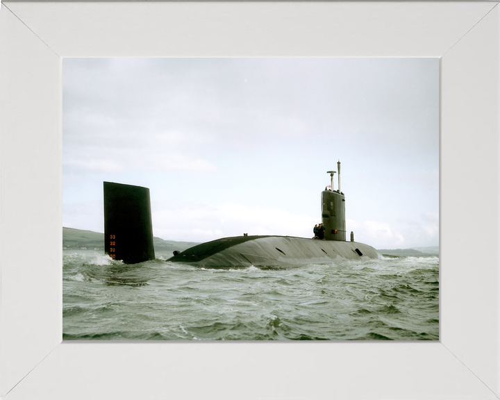 HMS Swiftsure S126 Swiftsure Class Submarine 1991 Clyde