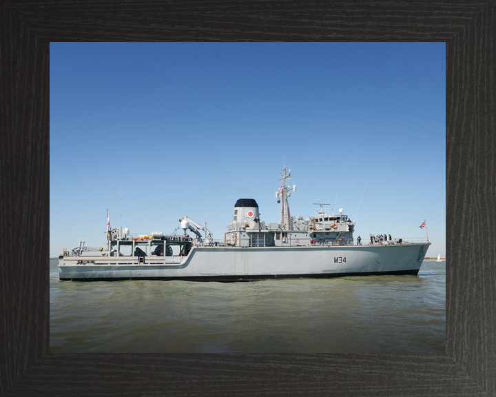 HMS Middleton M34 Hunt Class Mine Warfare Vessel April 2015 Starboard Beam View Photo Print - Posters, Prints, & Visual Artwork - by Hampshire Prints (image 3 of 9)