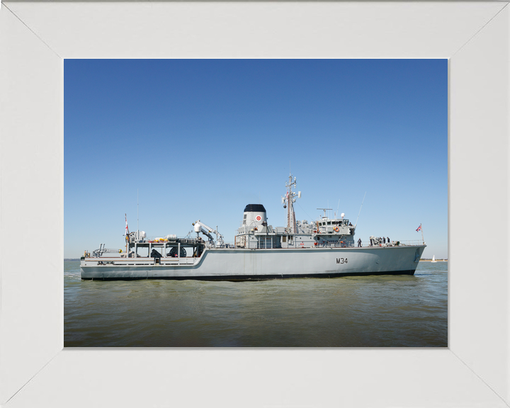 HMS Middleton M34 Hunt Class Mine Warfare Vessel April 2015 Starboard Beam View Photo Print - Posters, Prints, & Visual Artwork - by Hampshire Prints (image 5 of 9)
