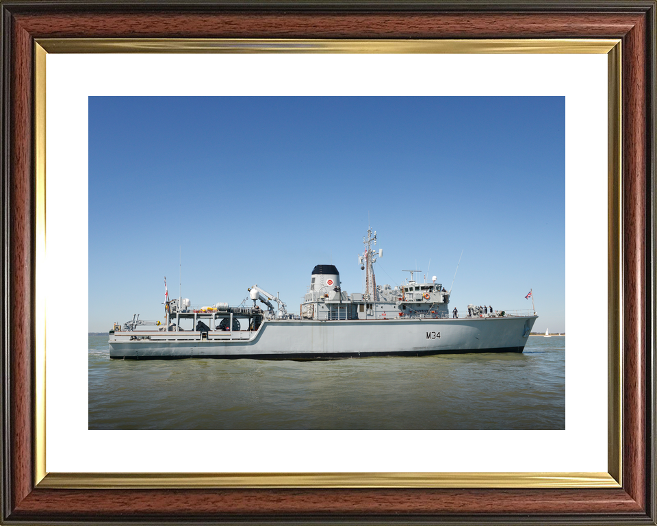 HMS Middleton M34 Hunt Class Mine Warfare Vessel April 2015 Starboard Beam View Photo Print - Posters, Prints, & Visual Artwork - by Hampshire Prints (image 8 of 9)