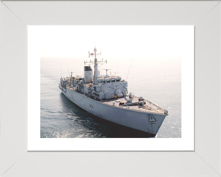 HMS Middleton M34 Hunt Class Mine Warfare Vessel November 2009 Photo Print - Posters, Prints, & Visual Artwork - by Hampshire Prints (image 4 of 9)