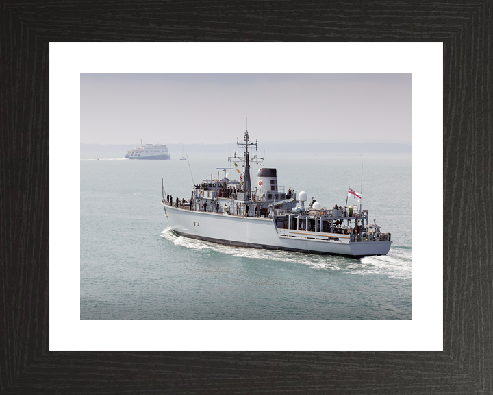 HMS Middleton M34 Hunt Class Mine Warfare Vessel July 2021 Photo Print - Posters, Prints, & Visual Artwork - by Hampshire Prints (image 2 of 9)