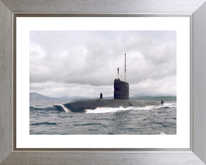 HMS Sceptre S104 Swiftsure Class Submarine 1996 Clyde