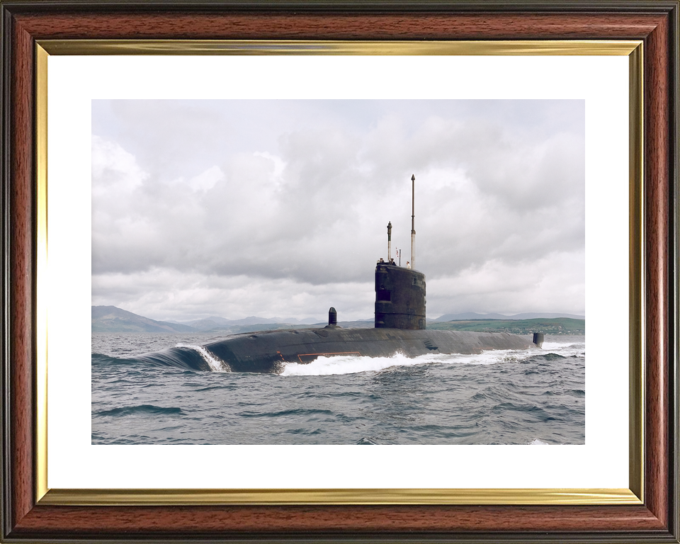 HMS Sceptre S104 Swiftsure Class Submarine 1996 Clyde