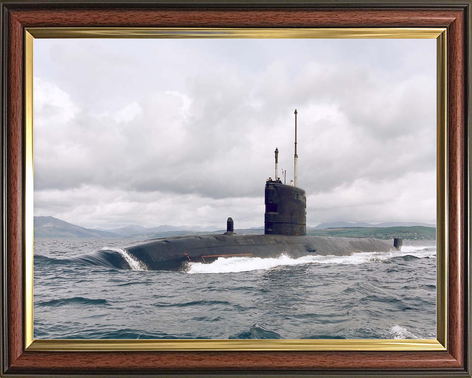 HMS Sceptre S104 Swiftsure Class Submarine 1996 Clyde