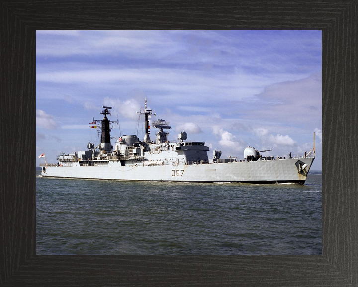 HMS Newcastle D87 Type 42 Destroyer Photo Print - Posters, Prints, & Visual Artwork - by Hampshire Prints (image 3 of 9)