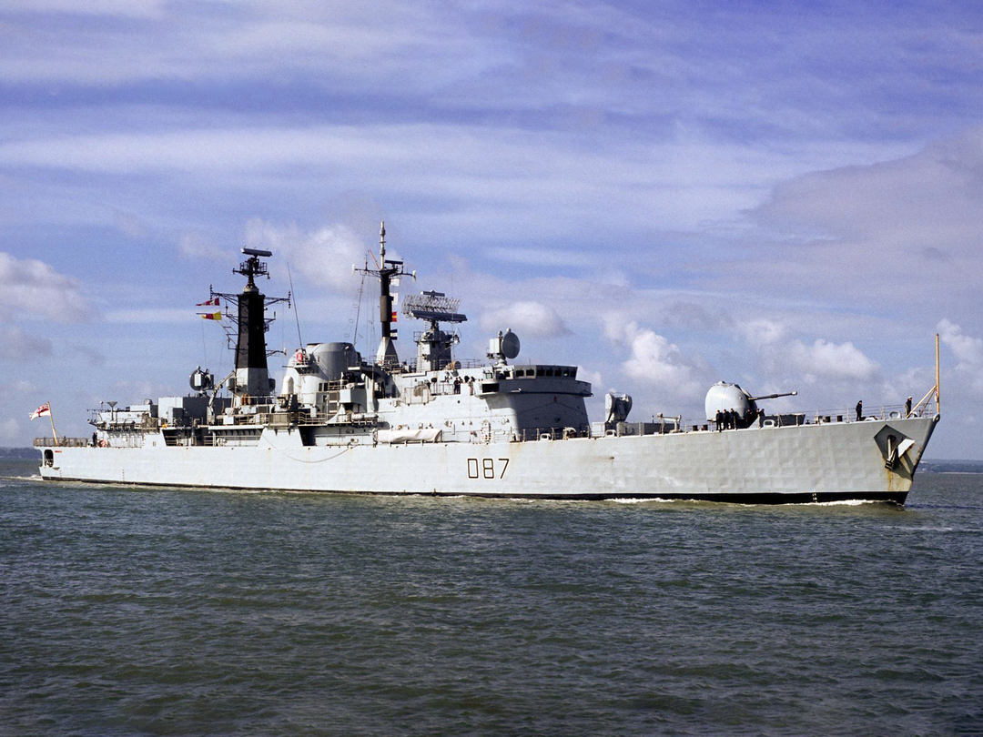 HMS Newcastle D87 Type 42 Destroyer Photo Print - Posters, Prints, & Visual Artwork - by Hampshire Prints (image 1 of 9)