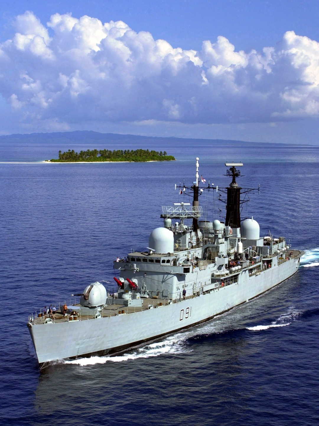 HMS Nottingham D91 Type 42 Destroyer June 2002 Photo Print - Posters, Prints, & Visual Artwork - by Hampshire Prints (image 1 of 9)