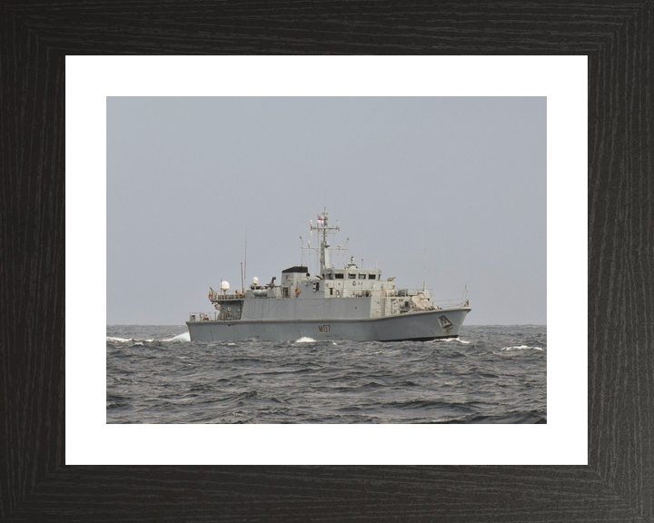 HMS Pembroke M107 Sandown Class Minehunter Photo Print - Posters, Prints, & Visual Artwork - by Hampshire Prints (image 2 of 9)