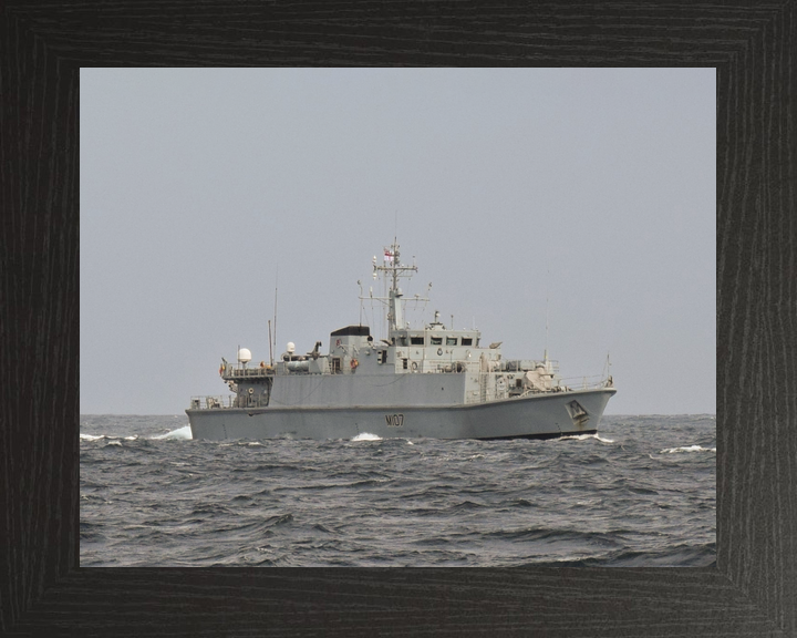 HMS Pembroke M107 Sandown Class Minehunter Photo Print - Posters, Prints, & Visual Artwork - by Hampshire Prints (image 3 of 9)