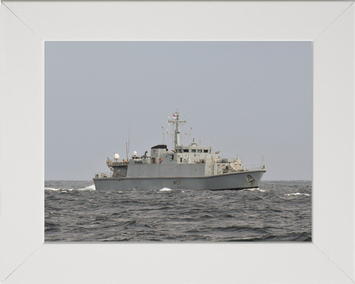HMS Pembroke M107 Sandown Class Minehunter Photo Print - Posters, Prints, & Visual Artwork - by Hampshire Prints (image 5 of 9)