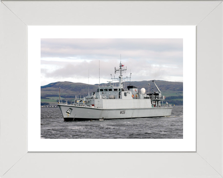 HMS Penzance M106 Sandown Class Minehunter November 2009 Photo Print - Posters, Prints, & Visual Artwork - by Hampshire Prints (image 4 of 9)