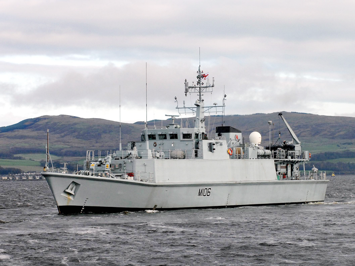 HMS Penzance M106 Sandown Class Minehunter November 2009 Photo Print - Posters, Prints, & Visual Artwork - by Hampshire Prints (image 1 of 9)