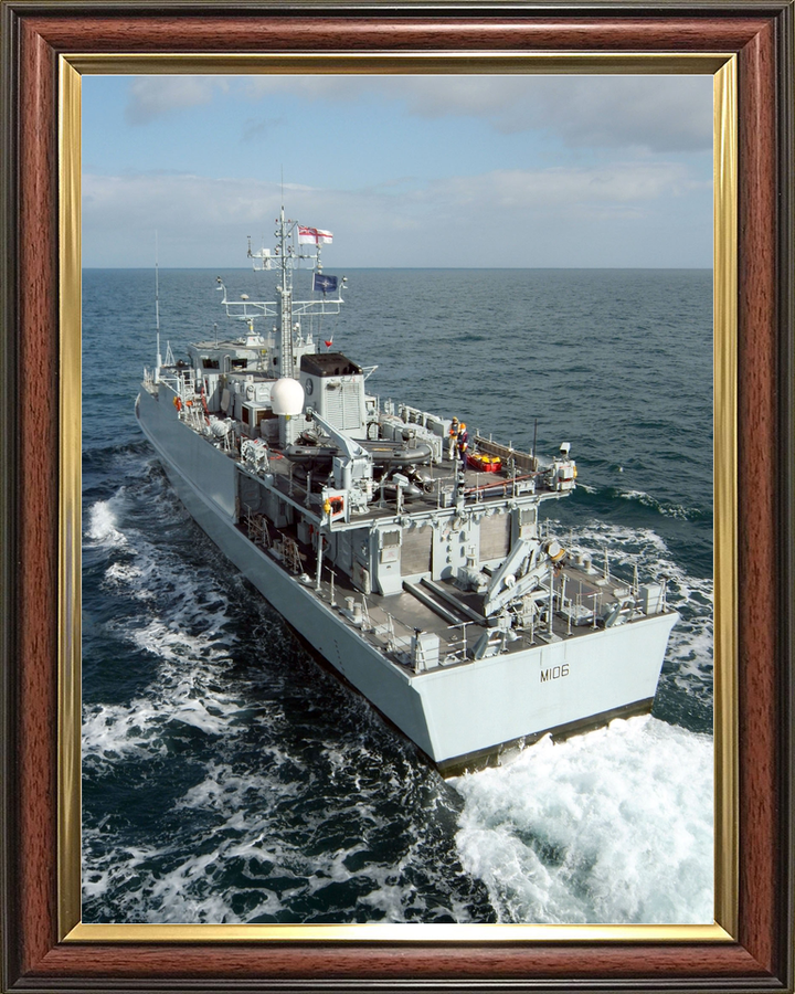 HMS Penzance M106 Sandown Class Minehunter August 2005 Port Quarter View Photo Print - Posters, Prints, & Visual Artwork - by Hampshire Prints (image 9 of 9)