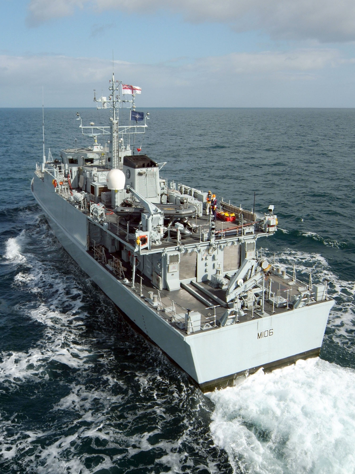 HMS Penzance M106 Sandown Class Minehunter August 2005 Port Quarter View Photo Print - Posters, Prints, & Visual Artwork - by Hampshire Prints (image 1 of 9)
